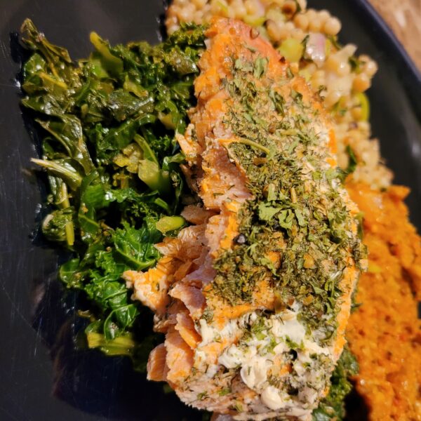 SALMON FILET DINNER